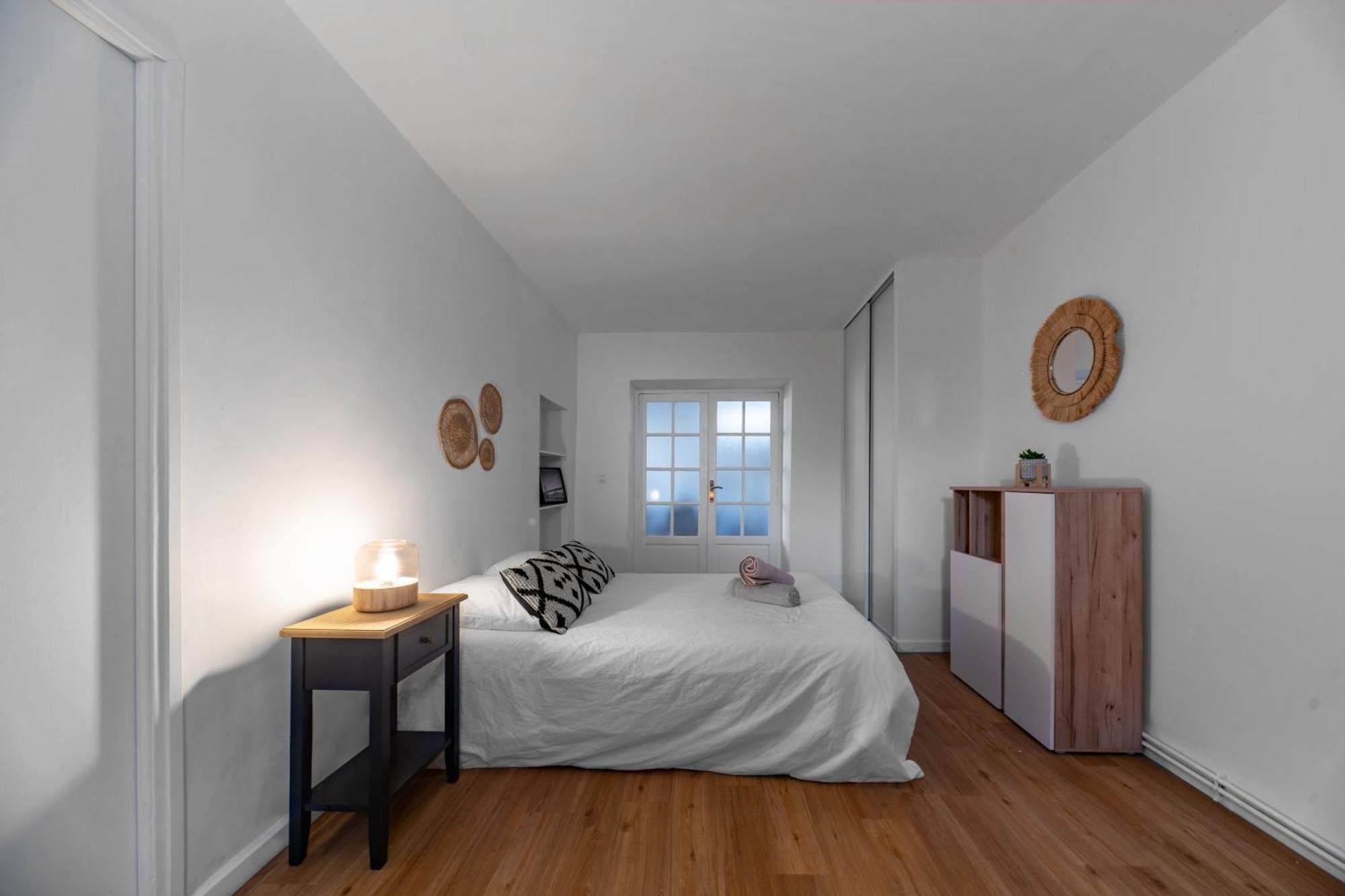 Le Celestin - Appartement 2 Chambres Avec Jardin En Centre Ville Vichy Exteriör bild