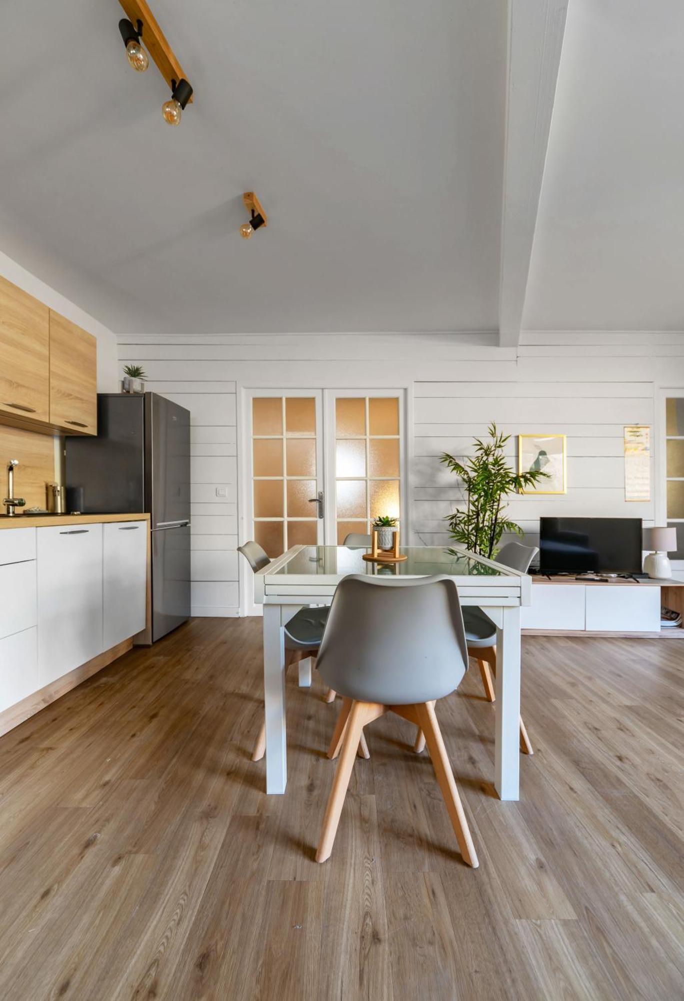 Le Celestin - Appartement 2 Chambres Avec Jardin En Centre Ville Vichy Exteriör bild