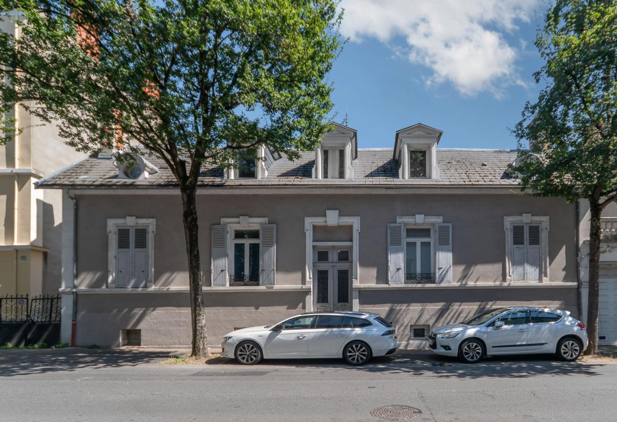 Le Celestin - Appartement 2 Chambres Avec Jardin En Centre Ville Vichy Exteriör bild